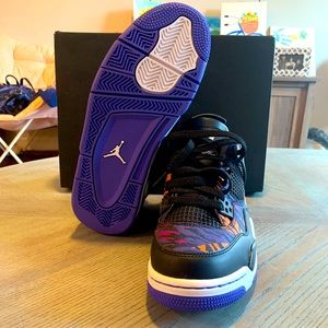 NIB Jordan 4 Retro SE